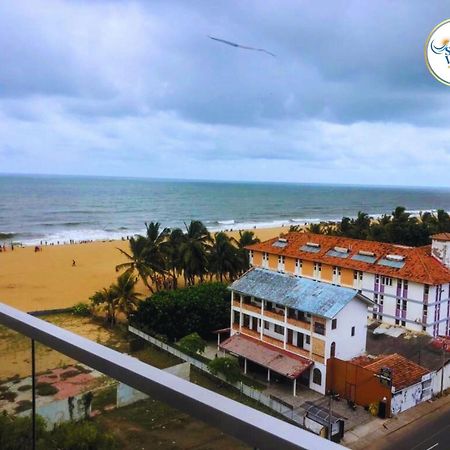 Negombo Ocean Breeze - Bliss On The Beach Luxury Apartments By Serendib Vacation المظهر الخارجي الصورة