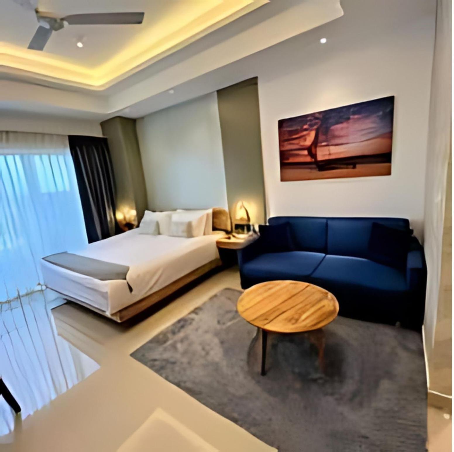 Negombo Ocean Breeze - Bliss On The Beach Luxury Apartments By Serendib Vacation المظهر الخارجي الصورة