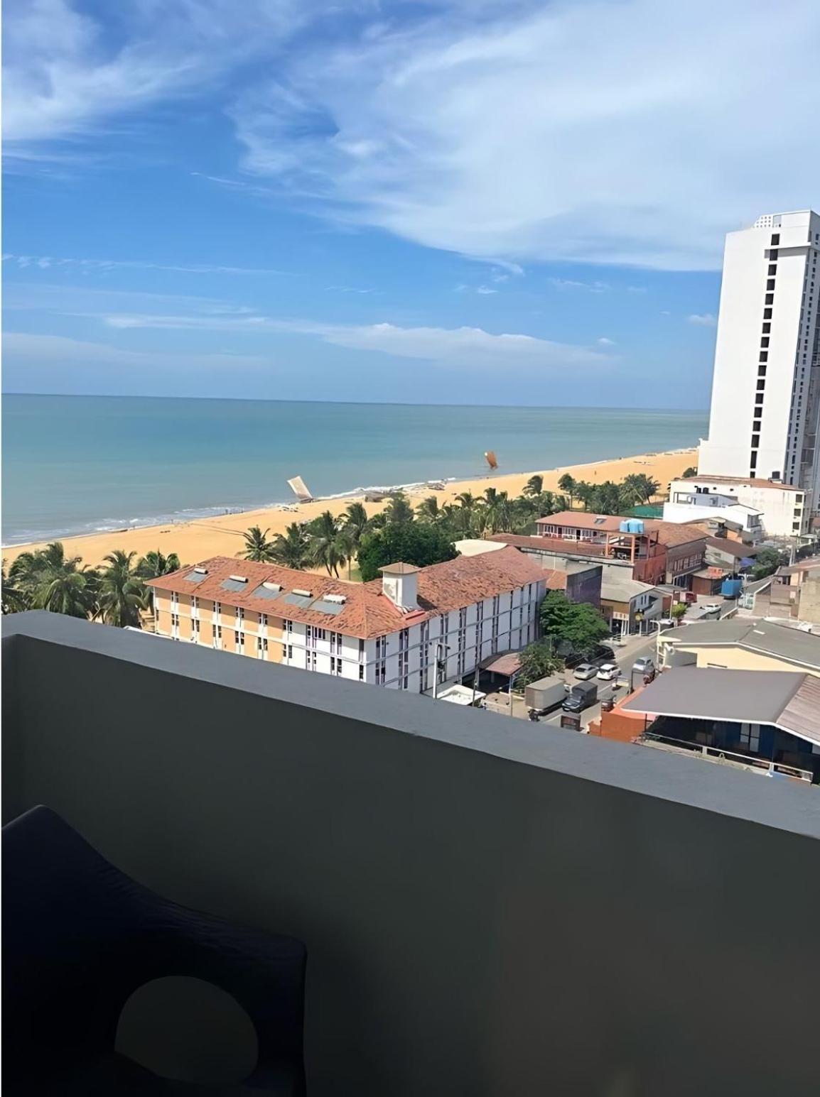 Negombo Ocean Breeze - Bliss On The Beach Luxury Apartments By Serendib Vacation المظهر الخارجي الصورة