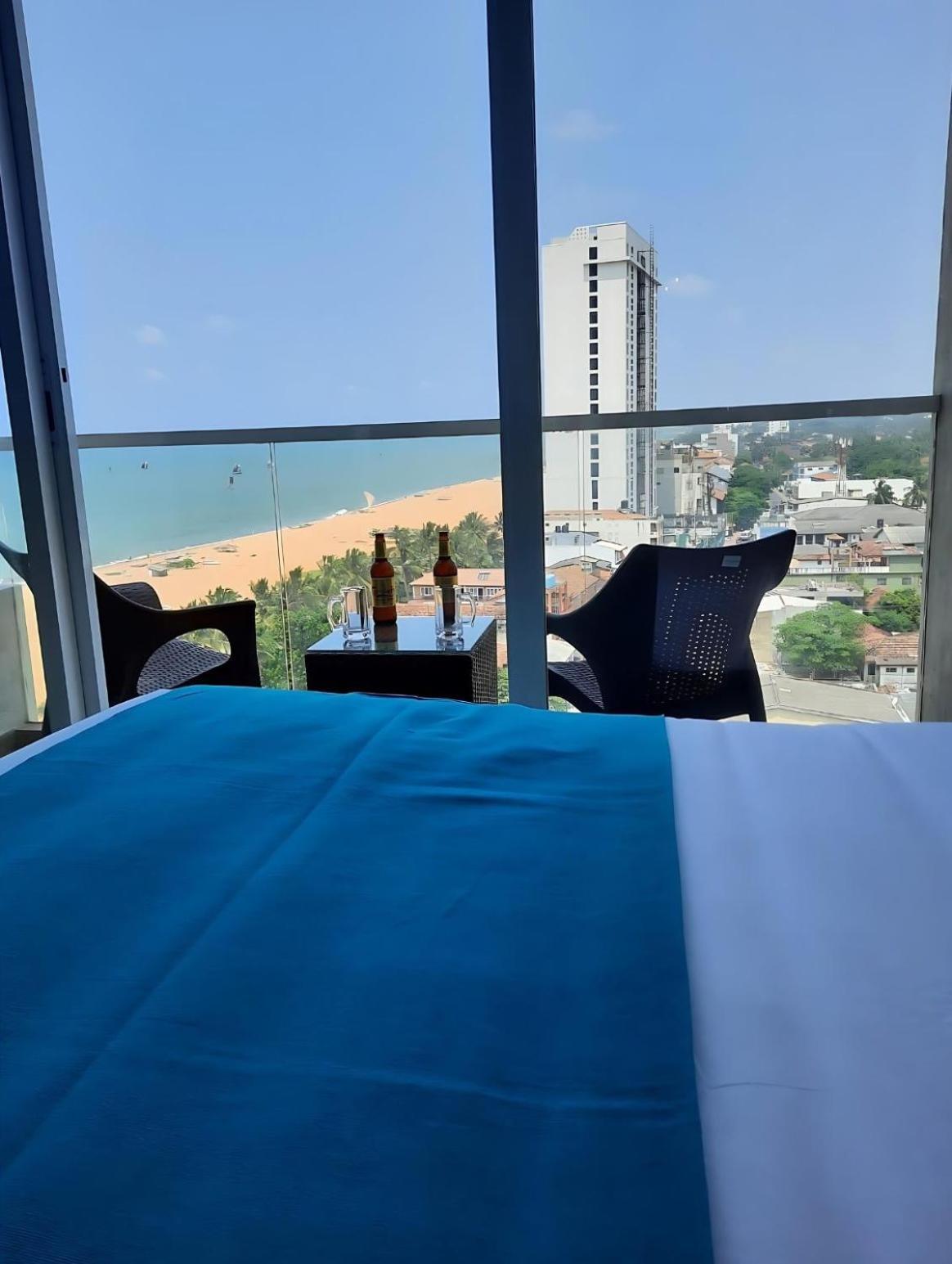 Negombo Ocean Breeze - Bliss On The Beach Luxury Apartments By Serendib Vacation المظهر الخارجي الصورة