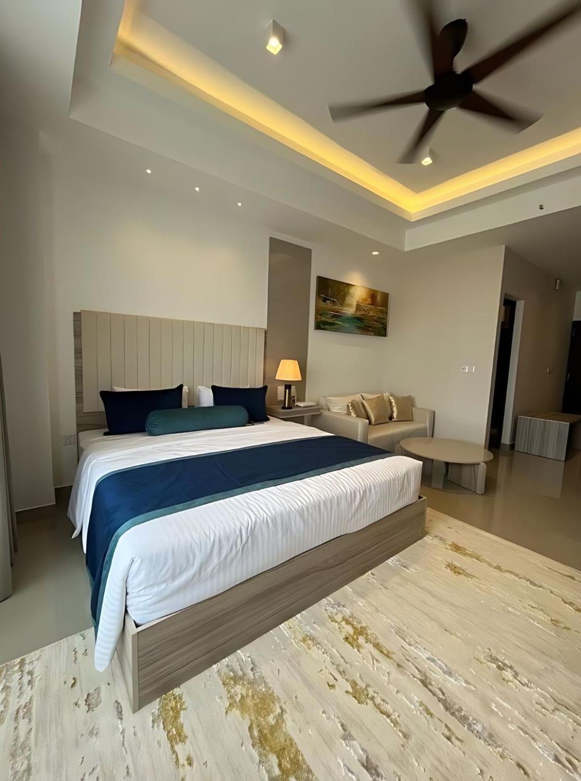 Negombo Ocean Breeze - Bliss On The Beach Luxury Apartments By Serendib Vacation المظهر الخارجي الصورة