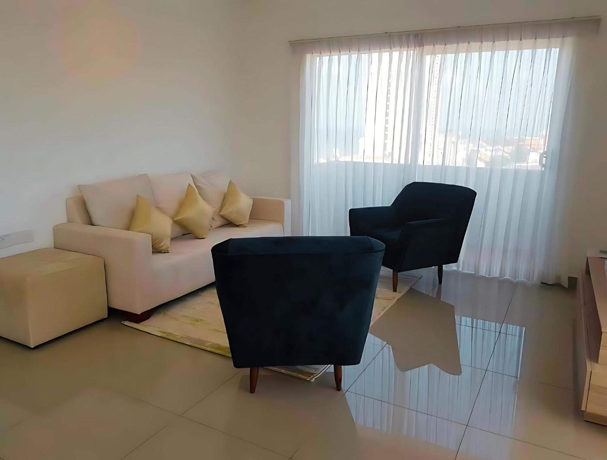 Negombo Ocean Breeze - Bliss On The Beach Luxury Apartments By Serendib Vacation المظهر الخارجي الصورة