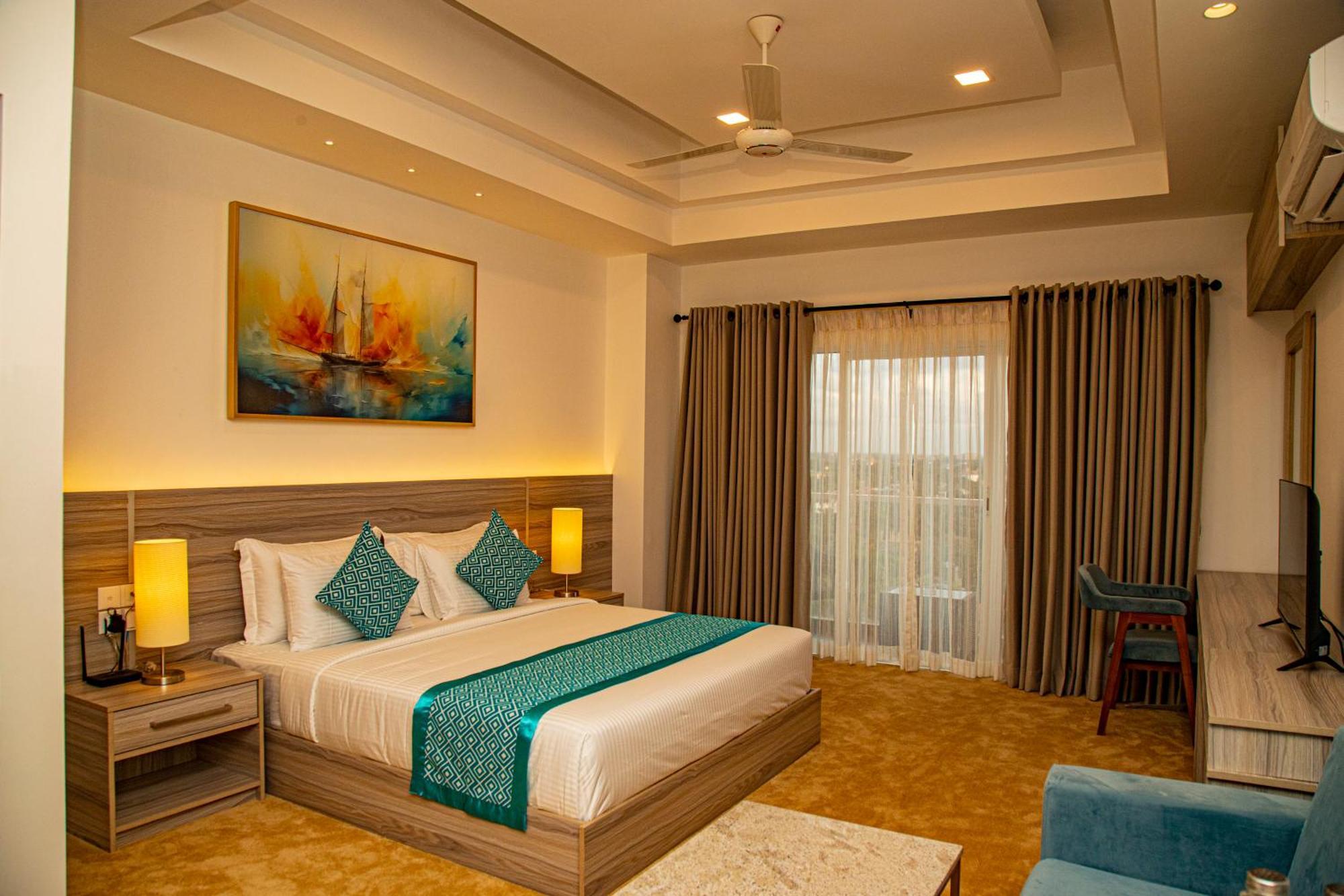 Negombo Ocean Breeze - Bliss On The Beach Luxury Apartments By Serendib Vacation المظهر الخارجي الصورة