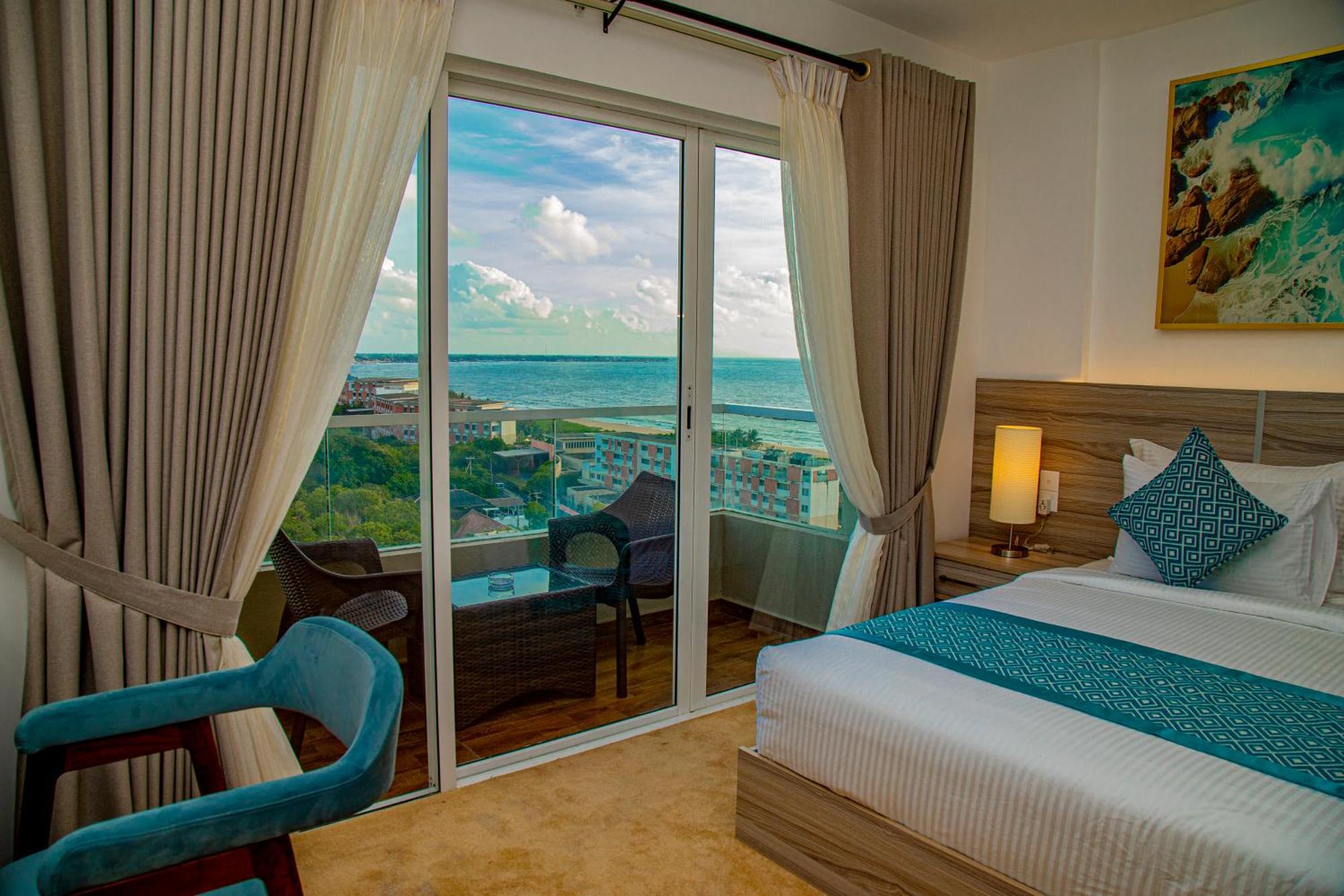 Negombo Ocean Breeze - Bliss On The Beach Luxury Apartments By Serendib Vacation المظهر الخارجي الصورة