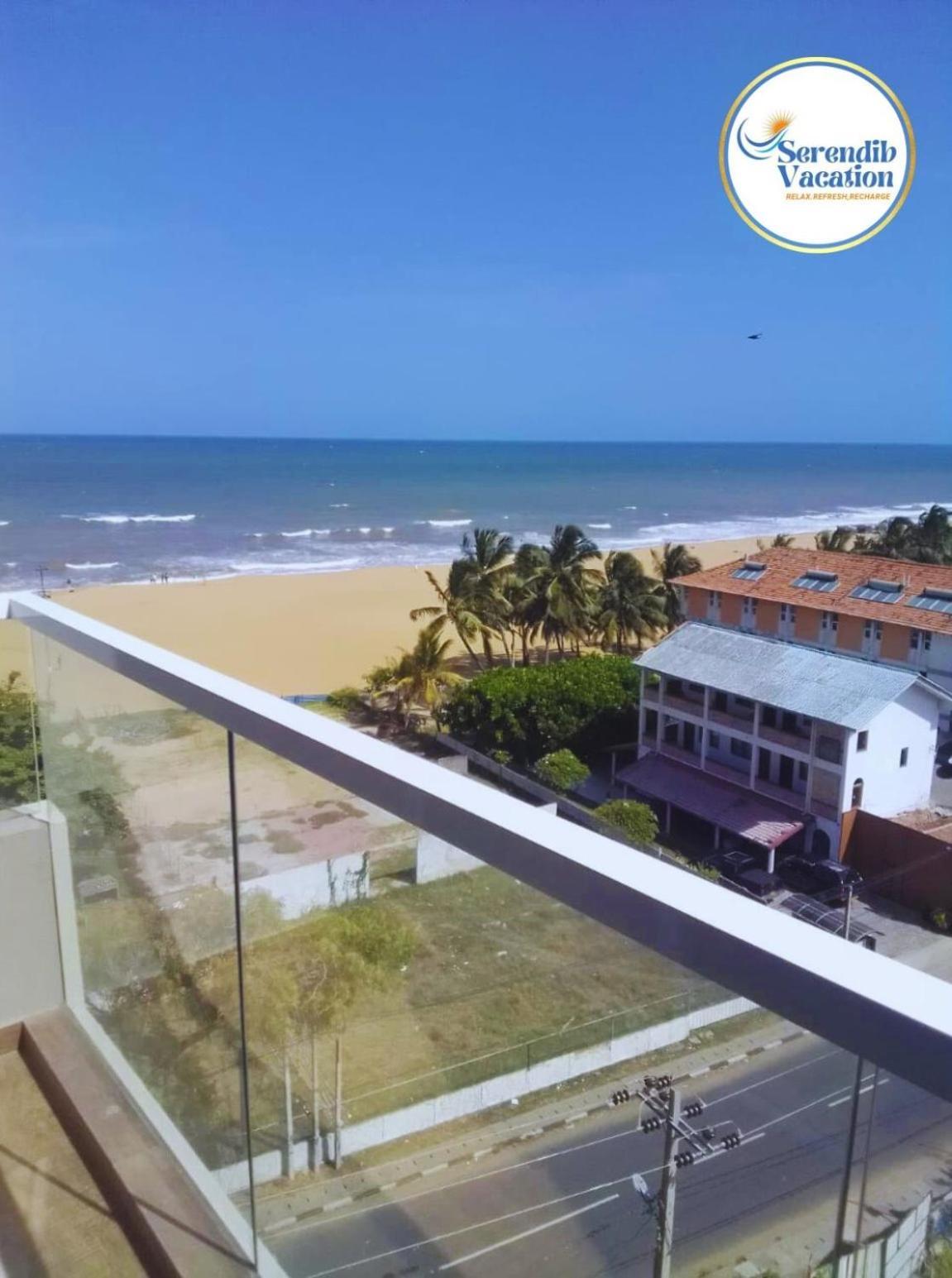Negombo Ocean Breeze - Bliss On The Beach Luxury Apartments By Serendib Vacation المظهر الخارجي الصورة
